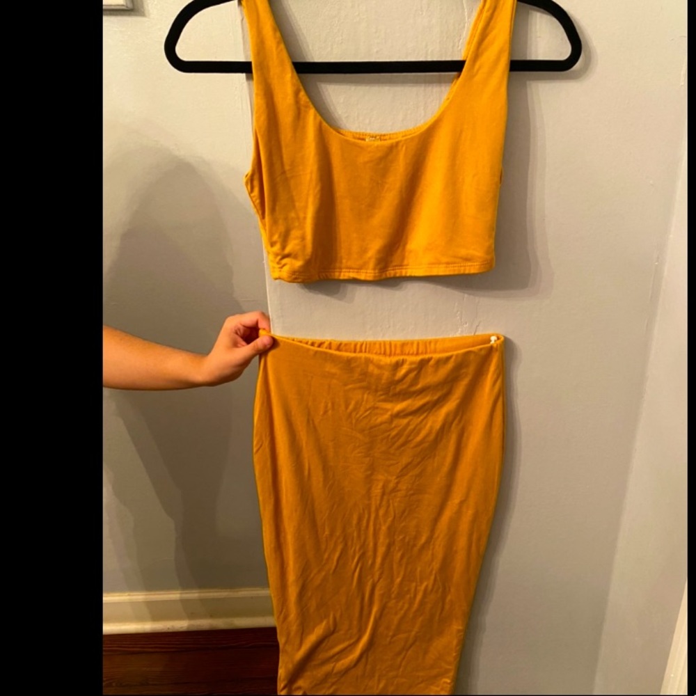 Two Piece set